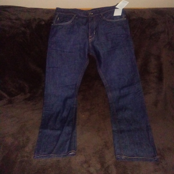 Jeans - Picture 2 of 3